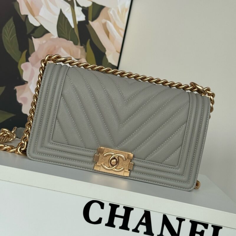 CHANEL LeBoy (MEDIUM SIZE) - Image 12