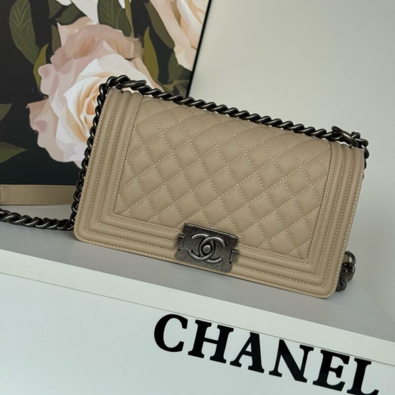 CHANEL LeBoy (MEDIUM SIZE) - Image 6