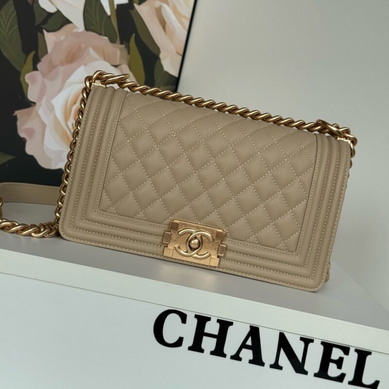CHANEL LeBoy (MEDIUM SIZE) - Image 4