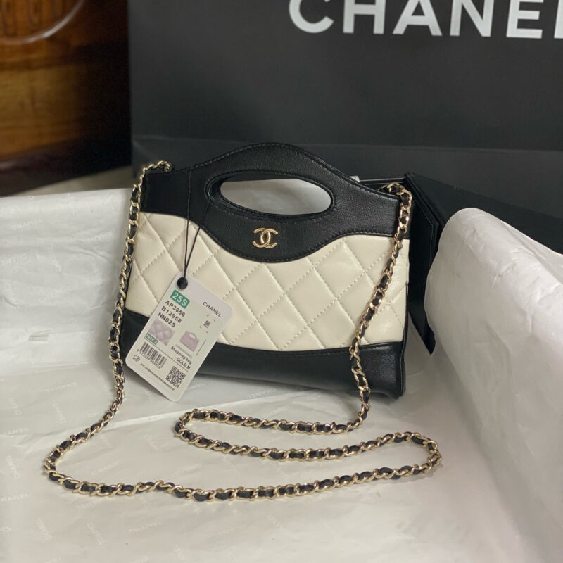 CHANEL 31BAG NANO - Image 7