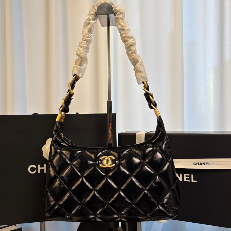CHANEL 25A HOBO