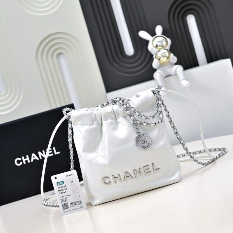 CHANEL 22BAG MINI - Image 21