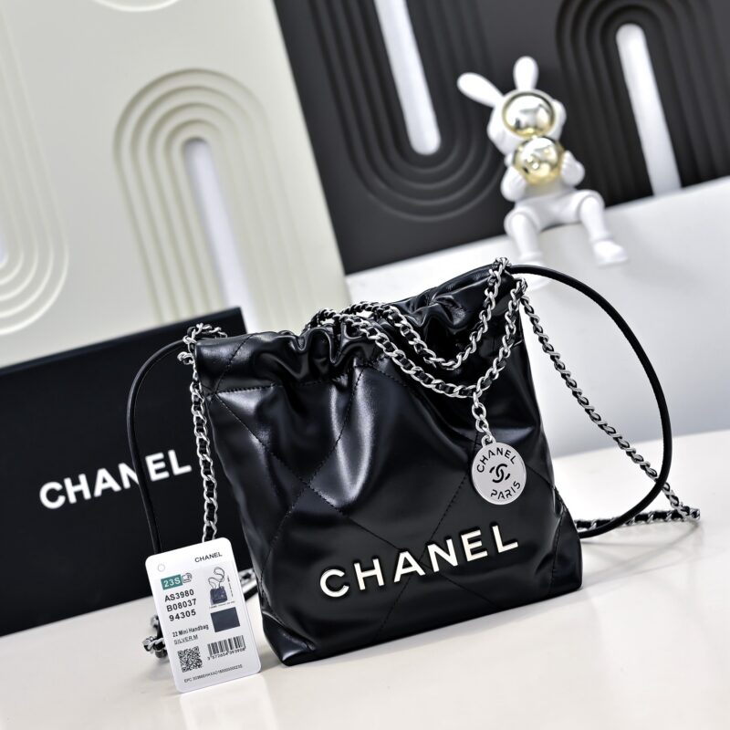 CHANEL 22BAG MINI - Image 17