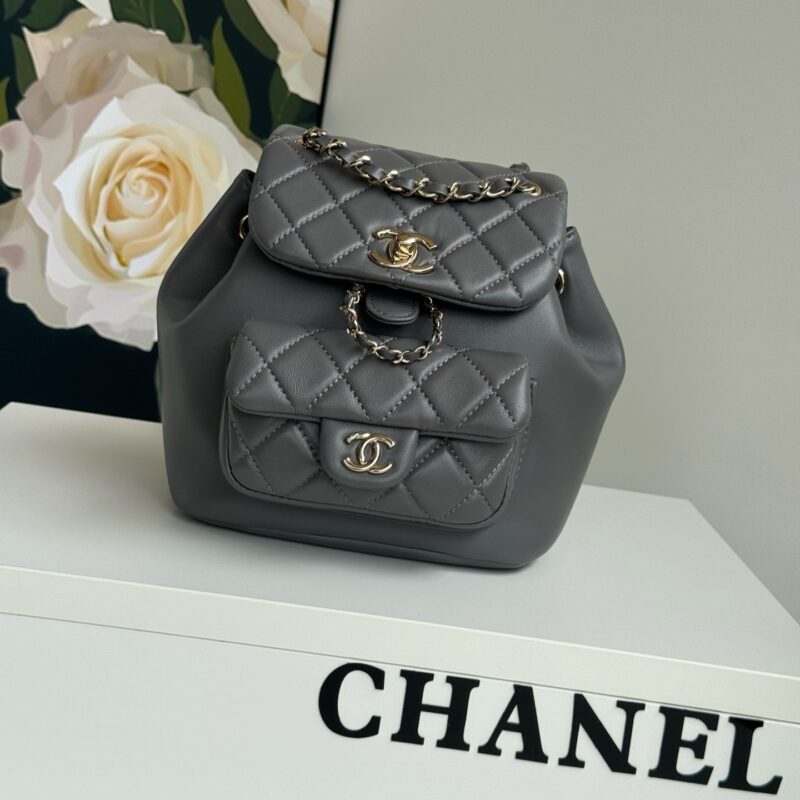 CHANEL 24P DUMA （MEDIUM SIZE） - Image 4