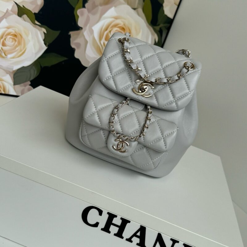 CHANEL 24P DUMA （MEDIUM SIZE） - Image 7