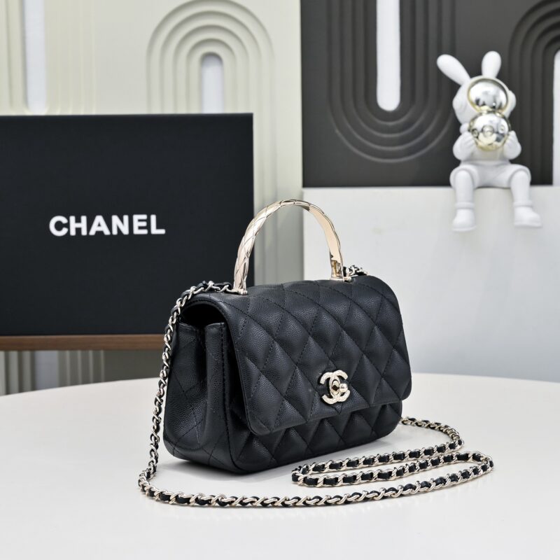 CHANEL COCO Handle