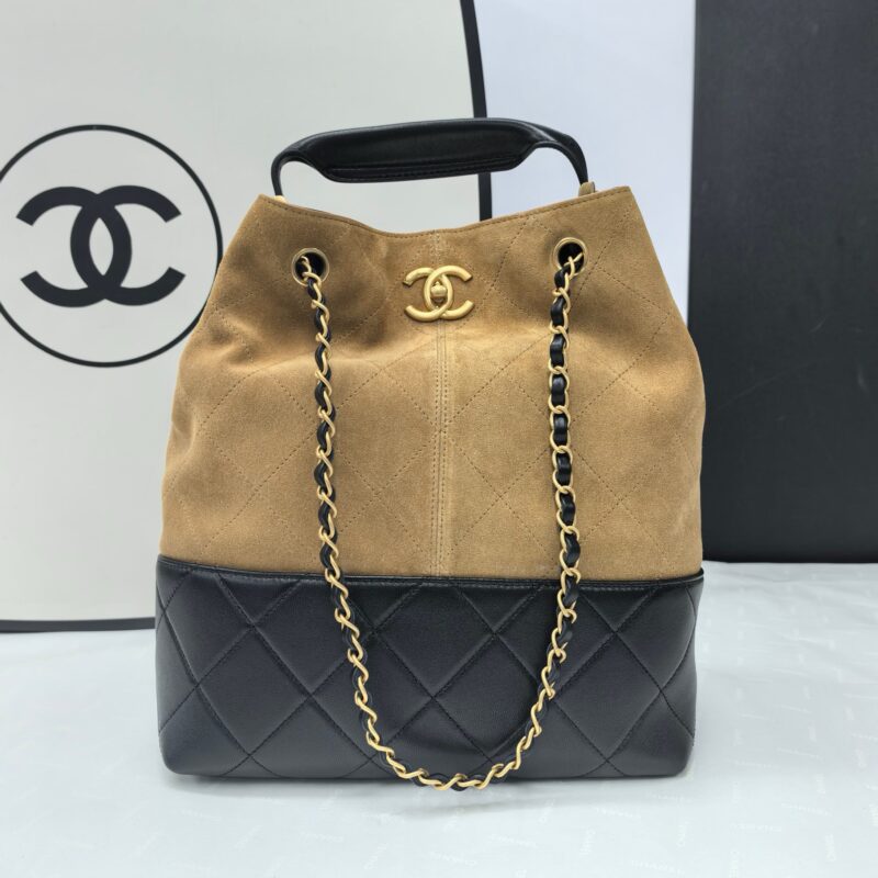 CHANEL 25A SHOPPING BAG